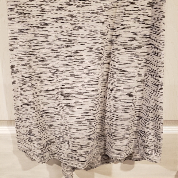 LULULEMON | Racerback Tank Heathered Gray - Picture 2 of 6